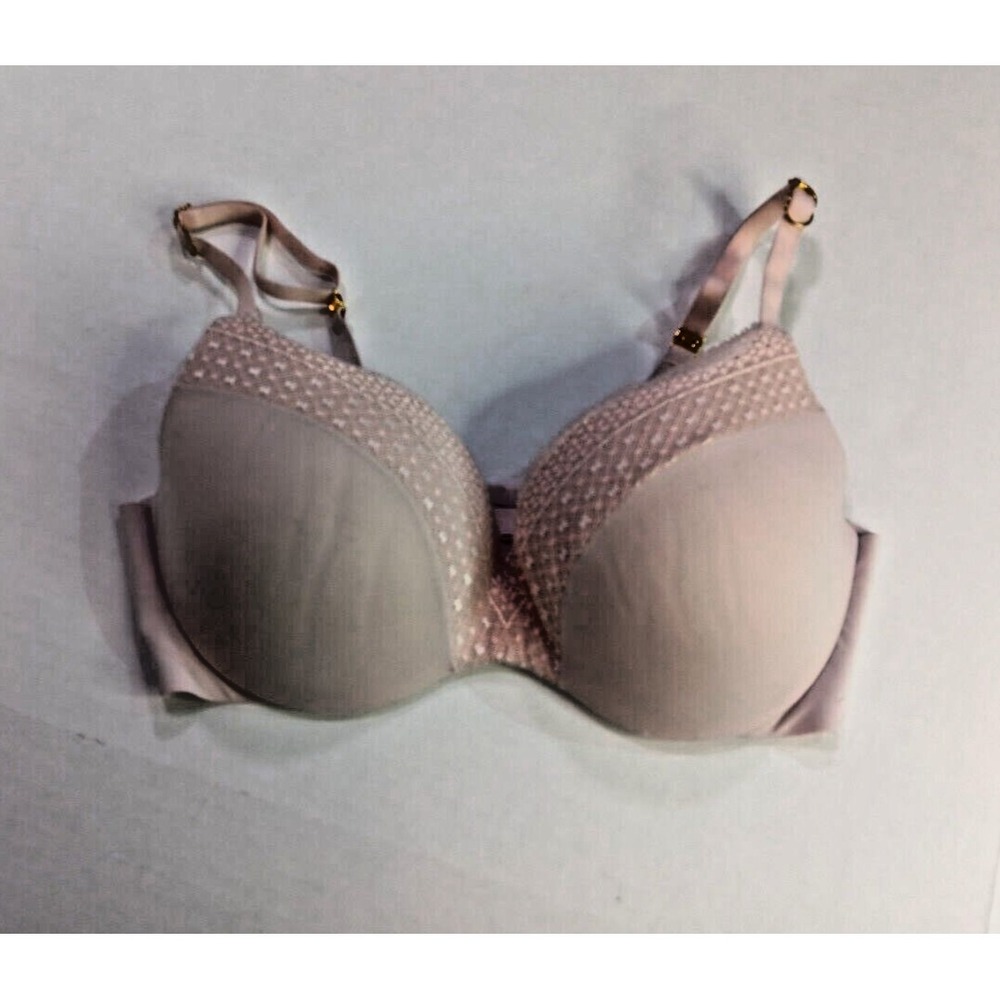 VICTORIAS SECRET INCREDIBLE BRA-34D‎ LIGHT PINK LACE TRIM PERFECT SHAPE
